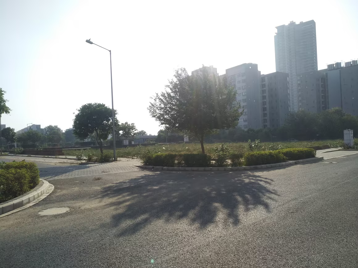 Ireo City Plots